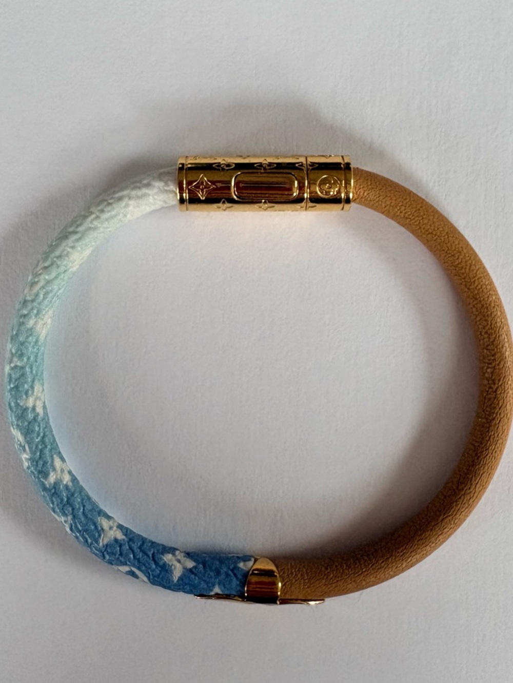 Louis Vuitton Monogram Daily Confidential Bracelet Blue & Tan with Gold Hardware - Picture 10 of 12